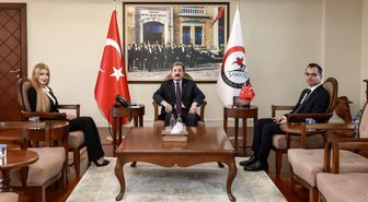 'Barbie Kaymakam' vali yardımcısı oldu