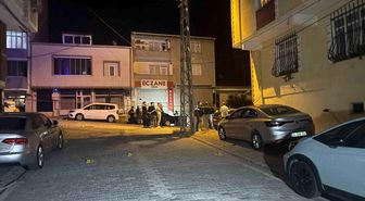 Esenyurt'ta iki grup arasında silahlı çatışma kamerada