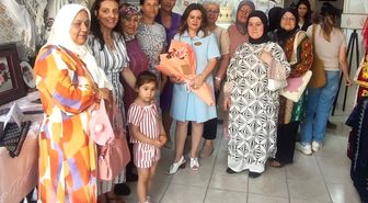 Gelibolu Halk Eğitimi Merkezi yıl sonu sergisi açtı