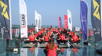 İskenderun ilçesinde yoga etkinliği düzenlendi