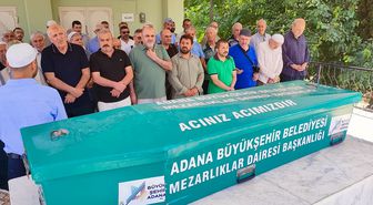 Kazada ağır yaralanan ve geçen hafta çocuğu doğan Ediz öğretmen kurtarılamadı