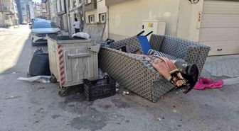 Konteynere sığmayan hacimli eşyalar çevre kirliliğine yol açıyor