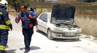 Eskişehir'de Okul Önünde Park Halindeki Araçta Çıkan Yangın AFAD Ekipleri Tarafından Söndürüldü