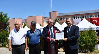 OMÜ öğrencisi Sarıer, 56 yaşında bölüm birincisi olarak mezun oldu