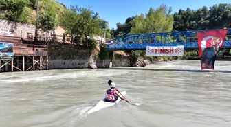 Tunceli'de kano yarışları başladı