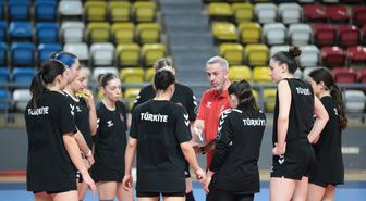 Türkiye 20 Yaş Altı Kadın Hentbol Takımı, Kadınlar Hentbol Dünya Şampiyonası'na Bolu'da hazırlanıyor