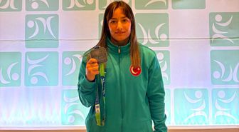 Zehra Demir dünya ikincisi oldu