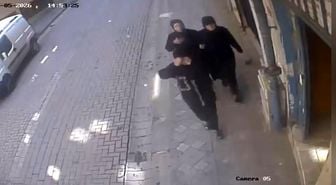 Zeytinburnu'nda hırsızlık yapan 3 şüpheli suçüstü yakalandı