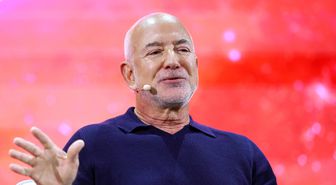 Amazon'un kurucusu Bezos: 'Yapay zeka insanların yerini almayacak'