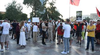 Arnavutluk'ta Trump bağlantılı turizm projesi protestoları 19. gününde sürüyor