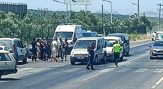 Ayvalık'ta Kozak kavşağında zincirleme kaza: 3 araç birbirine girdi