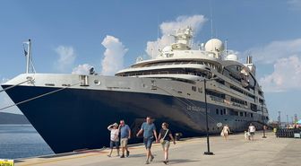 Bodrum'a iki kruvaziyerle 2 bin 583 turist geldi