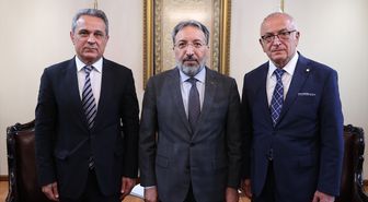 Diyanet İşleri Başkanı Arpaguş, Alevi Vakıflar Federasyonu heyetiyle görüştü