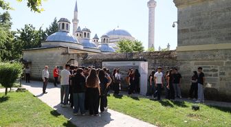 Edirne'de lise öğrencileri Osmanlı tıbbiyesinde ders işledi