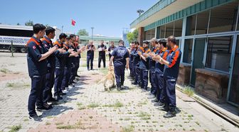 Emekliliği beklenen kahraman köpek 'Köpük', 9 yaşında grup ikincisi oldu