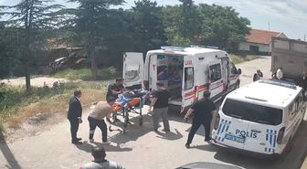 Geri giden kamyonun çarptığı kadın öldü; kaza kamerada