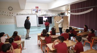 Hatay'da ilkokul öğrencileri 'Tekno-Organik Okul' modelini deneyimledi