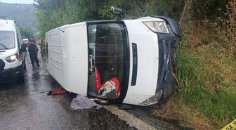İzmir'de işçi servisi devrildi; 1 ölü, 1'i ağır 10 yaralı
