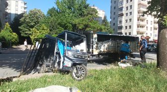 Kayseri'de otomobil ile elektrikli bisiklet çarpıştı: 5 yaralı