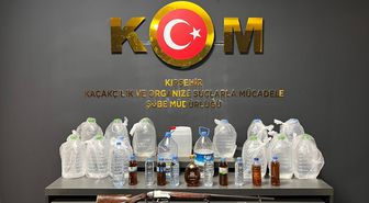 Kırşehir'de 65 litre etil alkol, sahte içki ve ruhsatsız av tüfeği ele geçirildi