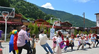 KTÜ Hayal Kulübü üyeleri Uzungöl'de ilkokul öğrencileriyle buluştu