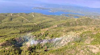 Marmaris'teki yıldırım kaynaklı orman yangını söndürüldü