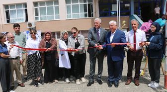 Of'ta öğrencilerin yıl sonu sergisi açıldı