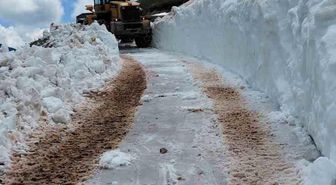 Rize'de Haziran ayında kar ve çığ temizleme çalışması