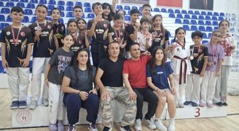 Taşbacaspor, Minikler Taekwondo İl Seçmelerinde Takım Halinde Şampiyon Oldu