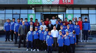 Vali Çiçek'ten Gençlik ve Spor İl Müdürlüğü'ne ziyaret