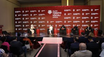 Aile ve Sosyal Hizmetler Bakanı Göktaş, 'Ailede Türkiye Yüzyılı Zirvesi'nde konuştu