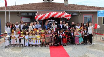 Anaokulu öğrencilerinden kültürlerarası yolculuk sergisi ve defilesi