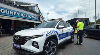 Büyükçekmece'de abart egzoz kullanan ehliyetsiz sürücüye 266 bin lira ceza