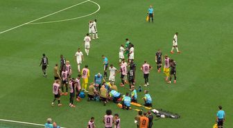 Dünya Kupası'nda büyük şok! Yıldız futbolcunun ayağı kırıldı