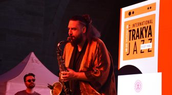Edirne'de düzenlenen 2. Uluslararası Trakya Caz Festivali'nde Anıl Şallıel konser verdi