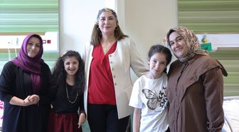 Hastane koridorlarında yolları kesişen iki anne, 8 yıldır yoldaşlık ediyor