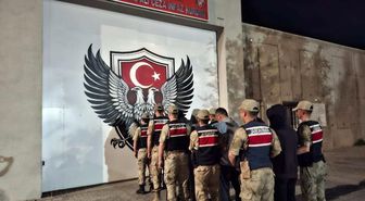 Iğdır'da 11 düzensiz göçmen ve 5 organizatör yakalandı