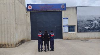 Samsun'da 8 yıl 10 ay hapis cezası bulunan firari yakalandı