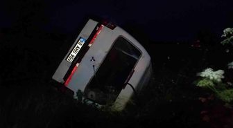 Tokat'ta minibüs takla attı: 1 yaralı