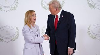 Trump'ın 'Meloni bana fotoğraf için yalvardı' sözü kriz çıkardı