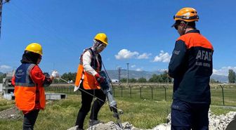 AFAD'dan Gençlik ve Spor personeline enkazda arama kurtarma eğitimi