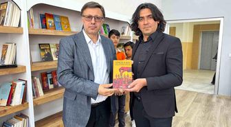 Dr. Cengiz Çelik, Ağrı'da okurlarıyla buluştu