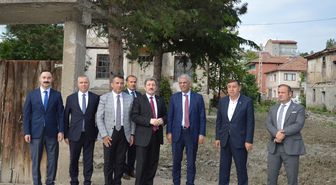 Kültür ve Turizm Bakan Yardımcısı Alpaslan, Havza ilçesinde selde zarar gören konakları inceledi