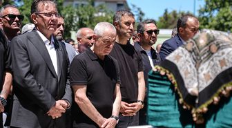Rıza Çalımbay'ın vefat eden annesinin cenaze namazı kılındı