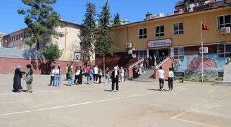 Şanlıurfa'da öğrencilerin YKS heyecanı