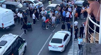 Ters yönden gelen otomobil ile motosiklet çarpıştı: 1 yaralı