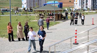 Trabzon ve çevre illerde YKS heyecanı yaşandı
