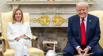 Trump'tan Meloni'ye 'fotoğraf' göndermesi: Oy oranlarını yükseltmek için tekrar arkadaş olmak istiyor