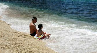 Alanya'da termometreler 31 dereceyi gösterdi, sahiller doldu