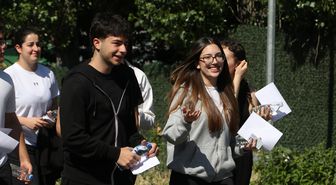 YKS 2. Oturumu AYT'de Sınav Heyecanı